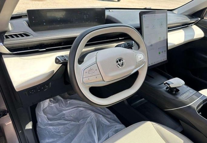 مستعملة Changan Eado ثالثاً، 1.5 لتر، 2026 في المملكة العربية السعودية، الرياض من Al Shukh شركة معرض الشيوخ للسيارات، اللون فضي.  | AUTO.AE | إعلان #296193 — صورة 13 من 16