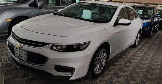 مستعملة Chevrolet Malibu فيس ليفت التاسع, 1.5 l, 2018 في في المملكة العربية السعودية, الرياض من Al Qarni Motors معرض القرني للسيارات، اللون أبيض.  | AUTO.AE | إعلان #258334