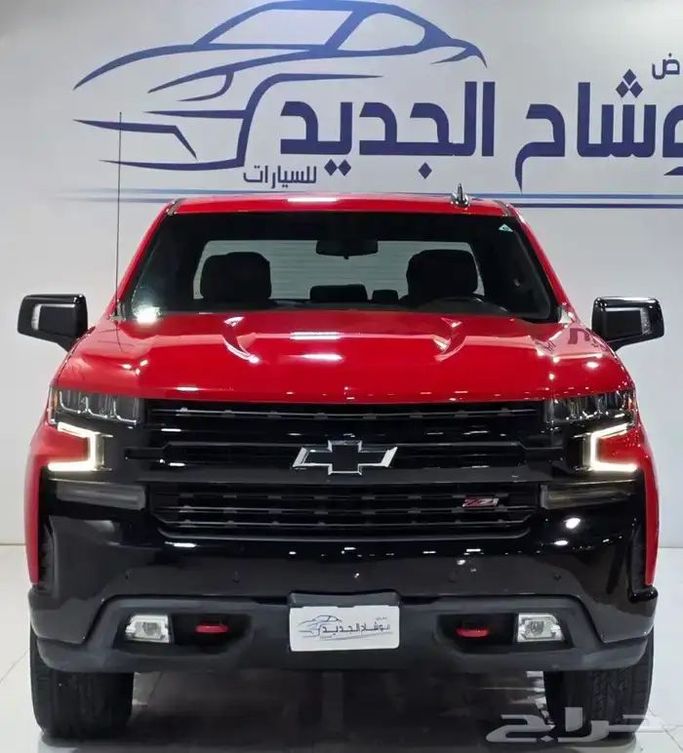 مستعملة Chevrolet Silverado IV (T1XX), 5.3 l, 2021 في في المملكة العربية السعودية, الرياض من Al Wishah Cars معرض الوشاح للسيارات، اللون أحمر. مواصفات الخليج | AUTO.AE | إعلان #259073