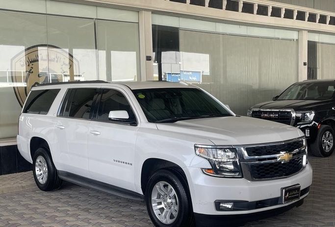 مستعملة Chevrolet Suburban حادي عشر, 5.3 l, 2016 في في المملكة العربية السعودية, الرياض من Ramz Al Asalah رمز الاصالة، اللون أبيض.  | AUTO.AE | إعلان #249487