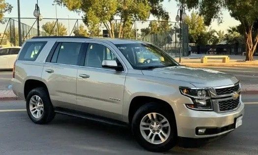 Used Chevrolet Tahoe IV (K2XX), 5.3 l, 2017 in Saudi Arabia, Riyadh by معرض شموخ الشرق Shumokh Al - Sharq, Grey color. GCC Specs | AUTO.AE | Listing #264873