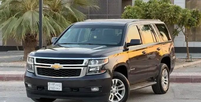 مستعملة ⁦Chevrolet Tahoe رابعاً، 5.3 l، 2016⁩ في في المملكة العربية السعودية, الرياض من شركة رمال الأندلس للسيارات، اللون أسود.  | AUTO.AE | إعلان #289123