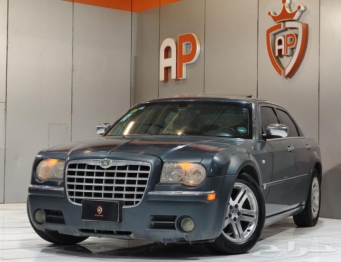 Подержанный Chrysler 300C I, 5.7 л, 2005 в Саудовская Аравия, Эр-Рияд от Auto Park اوتو بارك Серый цвет.  | AUTO.AE | Объявление #263164