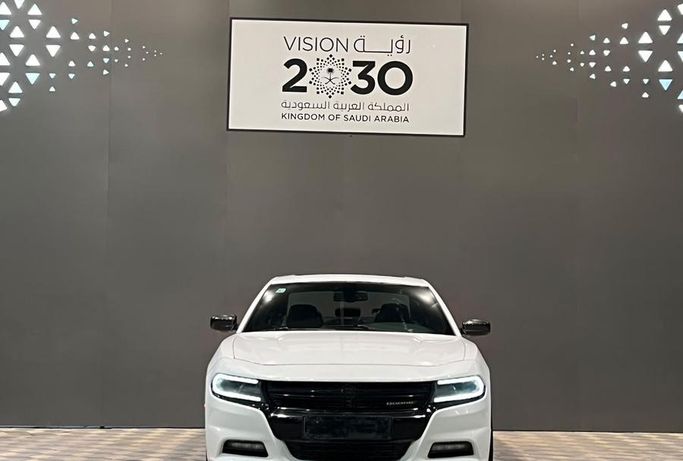 مستعملة ⁦Dodge Charger GT عملية فيس ليفت السابع (LD)، 3.6 l، 2018⁩ في في المملكة العربية السعودية, الرياض من Here Cars هير كارز، اللون أبيض.  | AUTO.AE | إعلان #291274