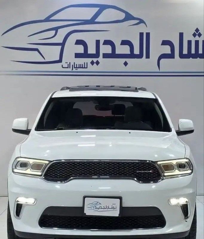 مستعملة Dodge Durango ثالثاً فيس ليفت 2, 3.6 l, 2021 في في المملكة العربية السعودية, الرياض من Al Wishah Cars معرض الوشاح للسيارات، اللون أبيض. مواصفات الخليج | AUTO.AE | إعلان #259065