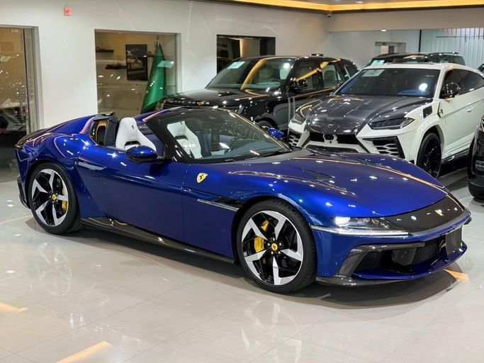 Подержанный Ferrari 296 GTS, 3.0 л, 2025 в Саудовская Аравия, Эр-Рияд от Black Car  Синий цвет. GCC | AUTO.AE | Объявление #255711