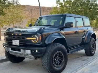 مستعملة Ford Bronco سادساً, 3.0 l, 2022 في في المملكة العربية السعودية, الرياض من معرض شموخ الشرق Shumokh Al - Sharq، اللون أسود. مواصفات الخليج | AUTO.AE | إعلان #264840