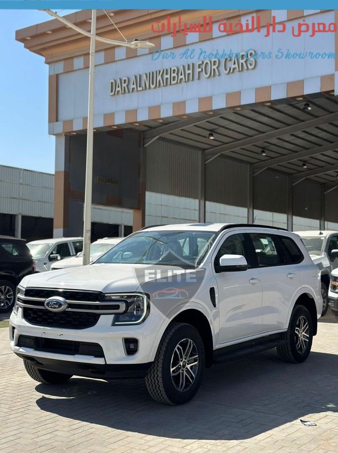 جديدة Ford Everest ثالثاً, 2.3 l, 2025 في في المملكة العربية السعودية, الرياض من Dar Al Nukhbah Cars معرض دار النخبة للسيارات 2، اللون أبيض. مواصفات الخليج | AUTO.AE | إعلان #256933