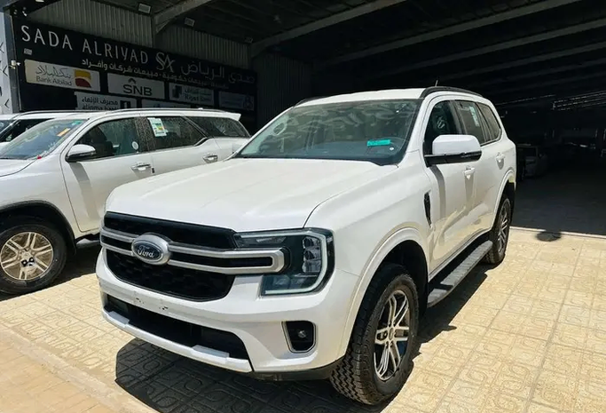 Новый ⁦Ford Everest III, 2.3 л, 2025⁩ в Саудовская Аравия, Эр-Рияд от Sada Al Riyadh صدى الرياض Белый цвет.  | AUTO.AE | Объявление #289067