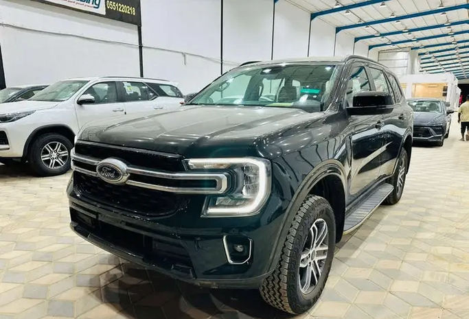 Новый ⁦Ford Everest III, 2.3 л, 2025⁩ в Саудовская Аравия, Эр-Рияд от Sada Al Riyadh صدى الرياض Черный цвет.  | AUTO.AE | Объявление #289089