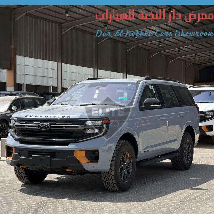 Новый Ford Expedition V, 3.5 л, 2025 в Саудовская Аравия, Эр-Рияд от Dar Al Nukhbah Cars معرض دار النخبة للسيارات 2 Серый цвет. GCC | AUTO.AE | Объявление #256970