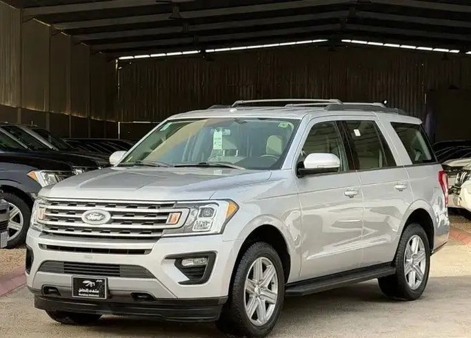 مستعملة Ford Expedition رابعاً, 3.5 l, 2019 في في المملكة العربية السعودية, الرياض من Muntahaa Altakamul  معرض منتهى التكامل للسيارات، اللون فضي. أخرى | AUTO.AE | إعلان #264891