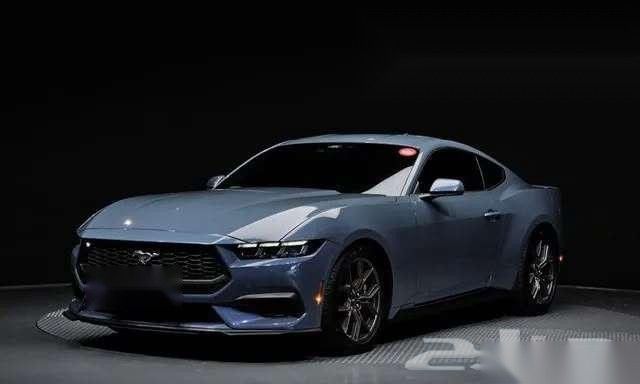مستعملة Ford Mustang سابعاً, 2.3 l, 2025 في في المملكة العربية السعودية, الرياض من معرض النجم الثاقب للسيارات، اللون أزرق. المواصفات الكورية | AUTO.AE | إعلان #267324