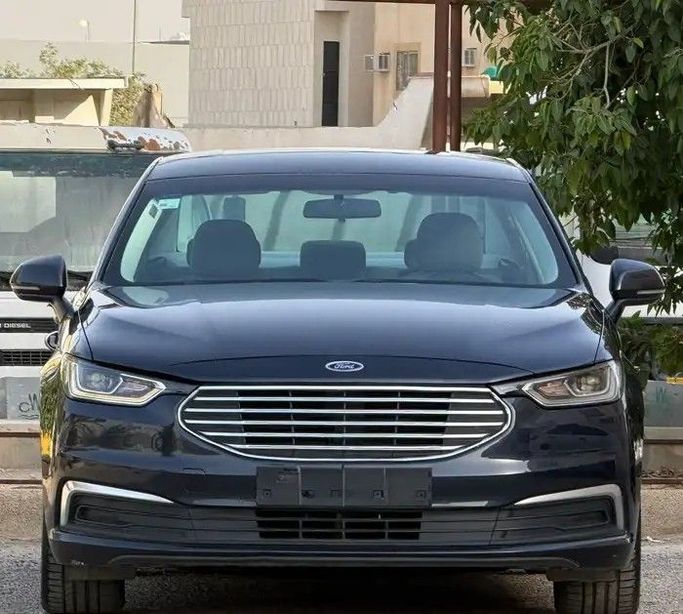 Подержанный Ford Taurus VII (CD4), 2.0 л, 2020 в Саудовская Аравия, Эр-Рияд от Sumou Al Markabat معرض سمو المركبات Черный цвет.  | AUTO.AE | Объявление #259460