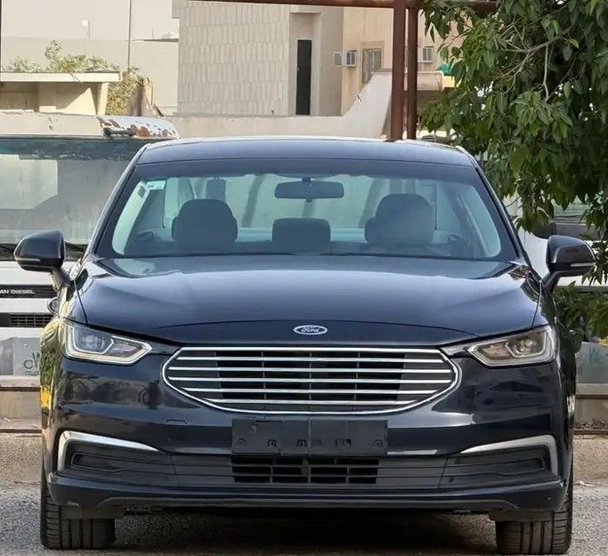 مستعملة Ford Taurus China / GCC, 2.0 l, 2020 في في المملكة العربية السعودية, الرياض من Sumou Al Markabat 2 معرض سمو المركبات، اللون أسود.  | AUTO.AE | إعلان #259655