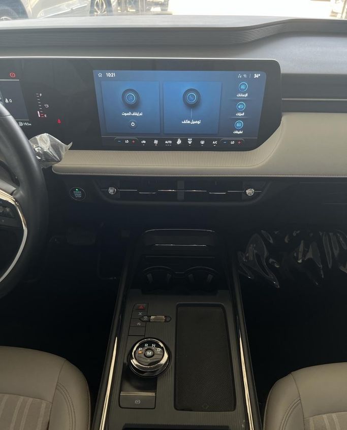 مستعملة Ford Taurus الثامن، 2.0 لتر، 2025 في المملكة العربية السعودية، الرياض من Fakhamat Najd معرض فخامة نجد للسيارات، اللون أبيض. مواصفات الخليج | AUTO.AE | إعلان #294580 — صورة 12 من 15