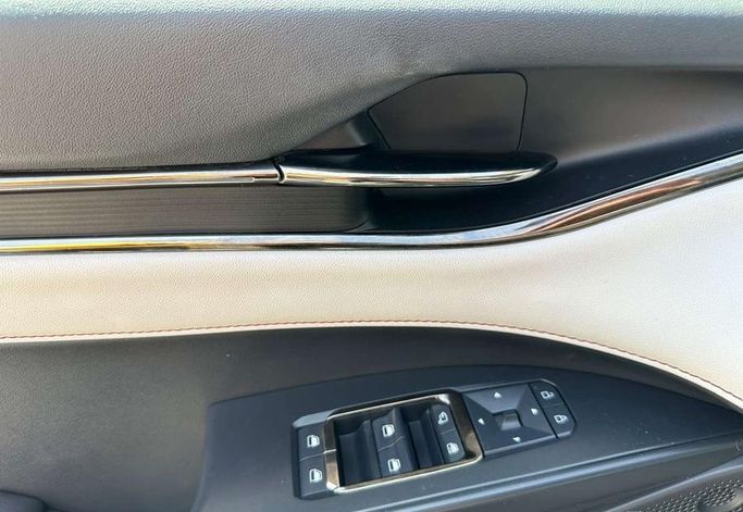 مستعملة Ford Taurus الثامن، 2.0 لتر، 2023 في المملكة العربية السعودية، الرياض من Al Shukh شركة معرض الشيوخ للسيارات، اللون أسود.  | AUTO.AE | إعلان #296196 — صورة 10 من 15