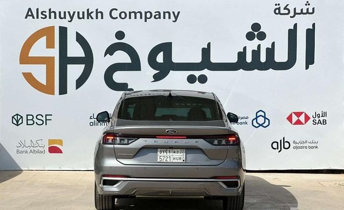 مستعملة Ford Taurus الثامن، 2.0 لتر، 2025 في المملكة العربية السعودية، الرياض من Al Shukh شركة معرض الشيوخ للسيارات، اللون رمادي.  | AUTO.AE | إعلان #296197 — صورة 3 من 14