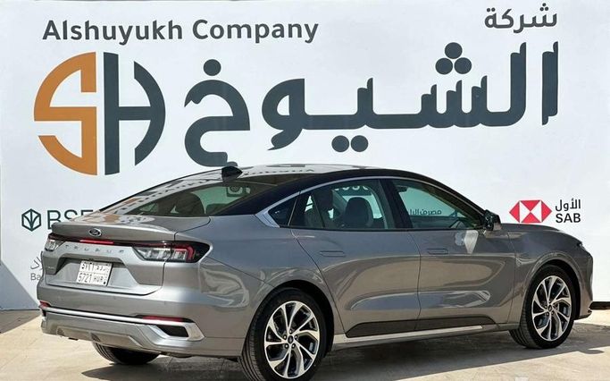 مستعملة Ford Taurus الثامن، 2.0 لتر، 2025 في المملكة العربية السعودية، الرياض من Al Shukh شركة معرض الشيوخ للسيارات، اللون رمادي.  | AUTO.AE | إعلان #296197 — صورة 5 من 14