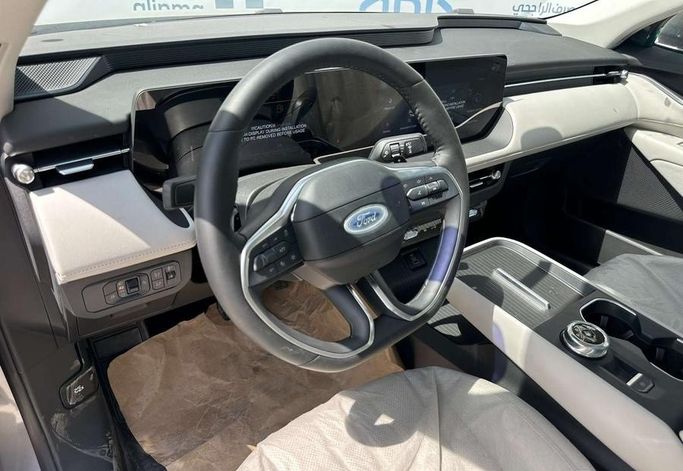 Новый Ford Taurus VIII Рестайлинг, 2.0 л, 2026 в Саудовская Аравия, Эр-Рияд от Al Shukh شركة معرض الشيوخ للسيارات Серый цвет.  | AUTO.AE | Объявление #296243 — фото 10 из 12