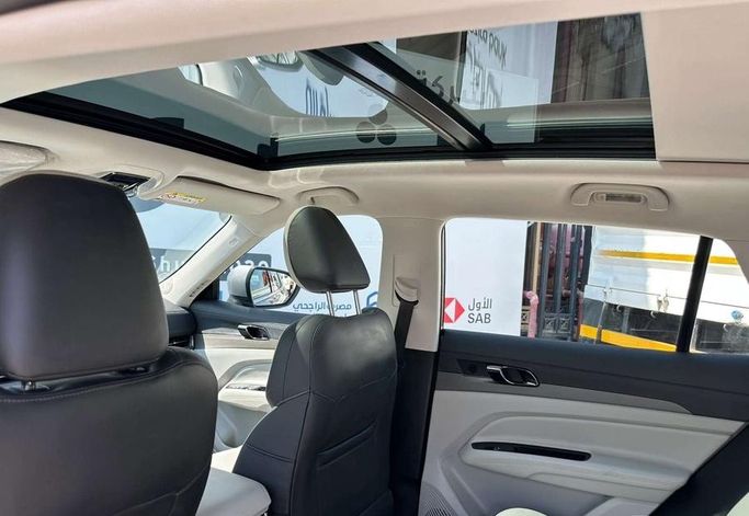 Подержанный Ford Territory CX743MCA, 1.8 л, 2025 в Саудовская Аравия, Эр-Рияд от Al Shukh شركة معرض الشيوخ للسيارات Серебристый цвет.  | AUTO.AE | Объявление #296200 — фото 13 из 16