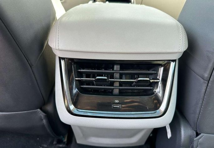 Подержанный Ford Territory CX743MCA, 1.8 л, 2025 в Саудовская Аравия, Эр-Рияд от Al Shukh شركة معرض الشيوخ للسيارات Серебристый цвет.  | AUTO.AE | Объявление #296200 — фото 14 из 16