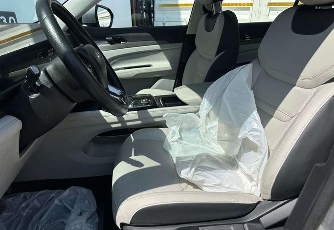 Подержанный Ford Territory CX743MCA, 1.8 л, 2025 в Саудовская Аравия, Эр-Рияд от Al Shukh شركة معرض الشيوخ للسيارات Серебристый цвет.  | AUTO.AE | Объявление #296200 — фото 15 из 16