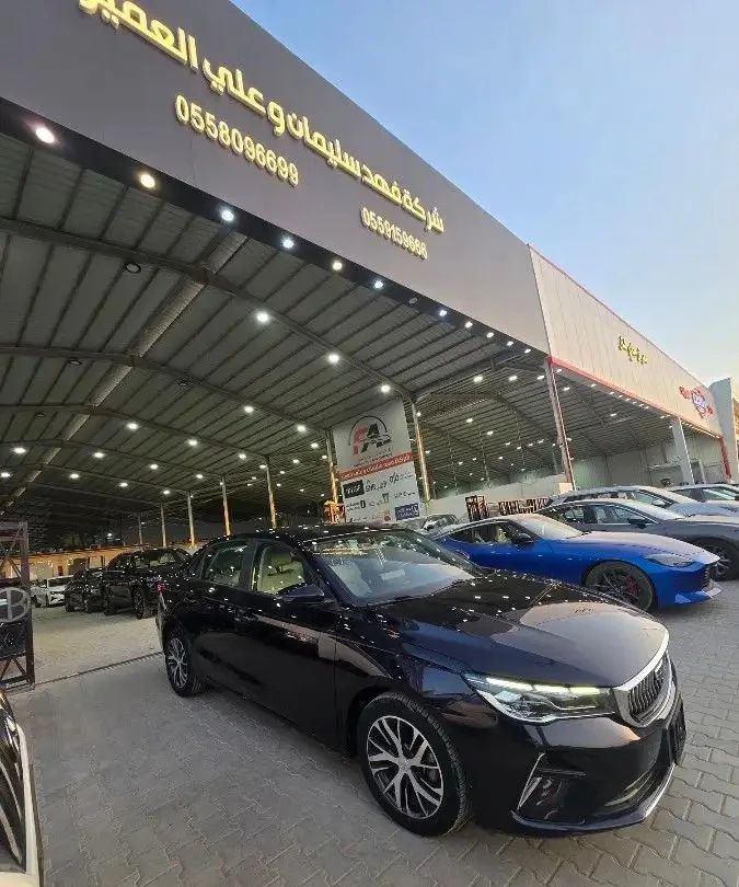 Подержанный Geely Emgrand III, 1.5 л, 2025 в Саудовская Аравия, Эр-Рияд от Fahad Salman & Ali Al Omair شركة فهد سلمان وعلي العمير للسيارات Черный цвет. GCC | AUTO.AE | Объявление #257231