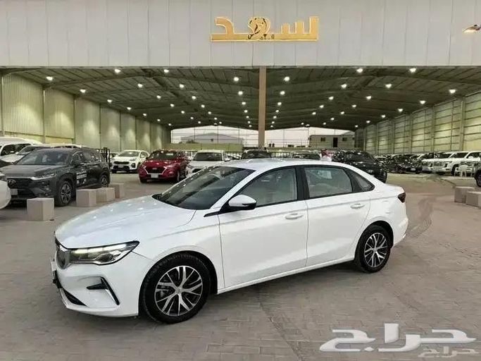 Подержанный Geely Emgrand II, 1.5 л, 2023 в Саудовская Аравия, Эр-Рияд от Saad Car  معرض سعد للسيارات Белый цвет.  | AUTO.AE | Объявление #261789