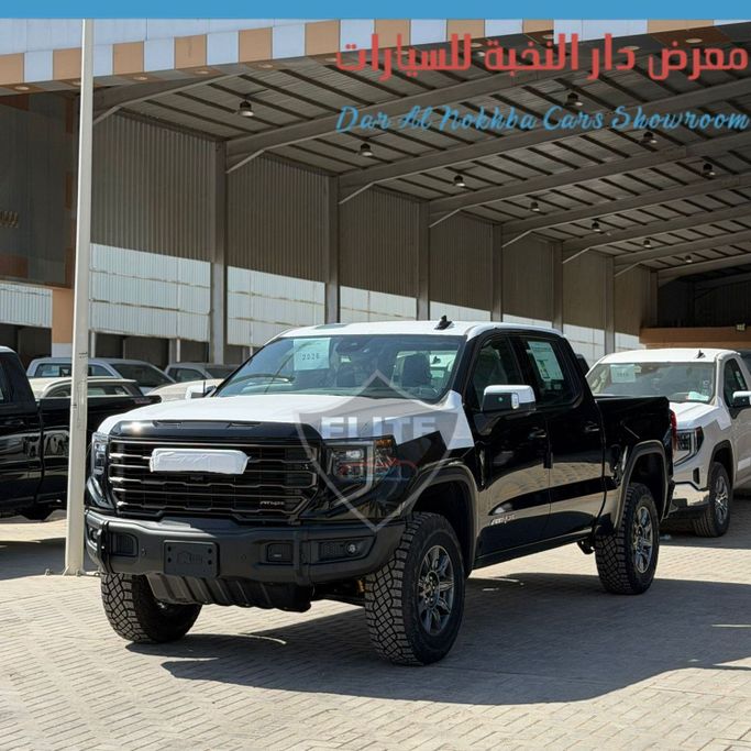 جديدة GMC Sierra فيس ليفت IV, 6.2 l, 2026 في في المملكة العربية السعودية, الرياض من Dar Al Nukhbah Cars معرض دار النخبة للسيارات 2، اللون أسود. مواصفات الخليج | AUTO.AE | إعلان #256625