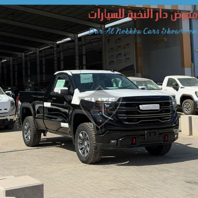 جديدة GMC Sierra فيس ليفت IV, 5.3 l, 2026 في في المملكة العربية السعودية, الرياض من Dar Al Nukhbah Cars معرض دار النخبة للسيارات 2، اللون أسود. مواصفات الخليج | AUTO.AE | إعلان #256628