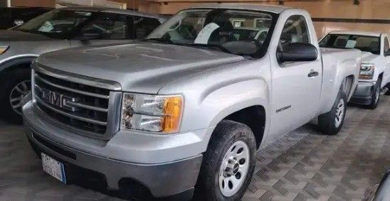 Подержанный GMC Sierra III (K2XX), 4.3 л, 2013 в Саудовская Аравия, Эр-Рияд от Al Qarni Motors معرض القرني للسيارات Серый цвет.  | AUTO.AE | Объявление #258428