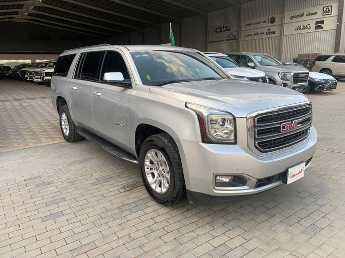 Подержанный GMC Yukon XL IV (GMT K2UG), 6.2 л, 2017 в Саудовская Аравия, Эр-Рияд от Amwaj Al Ain Cars معرض أمواج العين للسيارات Серебристый цвет. GCC | AUTO.AE | Объявление #247503