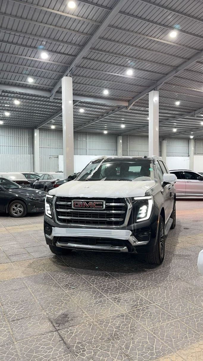 Новый GMC Yukon V (T1XX) Рестайлинг, 5.3 л, 2025 в Саудовская Аравия, Эр-Рияд от Al Astool Al Khaleeji شركة الأسطول الخليجي للسيارات Черный цвет.  | AUTO.AE | Объявление #249197