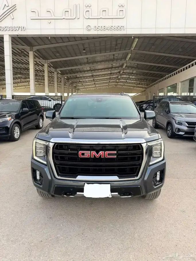 مستعملة GMC Yukon V, 5.3 l, 2021 في في المملكة العربية السعودية, الرياض من Qimmat Al Majd  معرض قمة المجد للسيارات، اللون رمادي.  | AUTO.AE | إعلان #251879