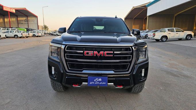 مستعملة GMC Yukon V, 6.2 l, 2023 في في المملكة العربية السعودية, الرياض من Nasser Bin Ateq Cars معرض ناصر بن عاتق للسيارات، اللون أسود. مواصفات الخليج | AUTO.AE | إعلان #252143