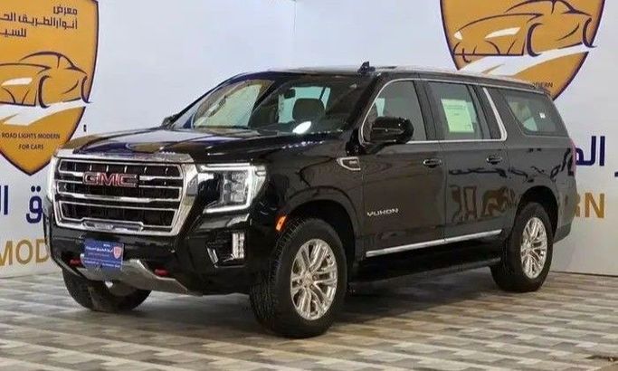 Used GMC Yukon V, 6.2 l, 2023 in Saudi Arabia, Riyadh by Anwar Al Tareeq Al Hadith  معرض انوار الطريق الحديث, Black color. GCC Specs | AUTO.AE | Listing #260325