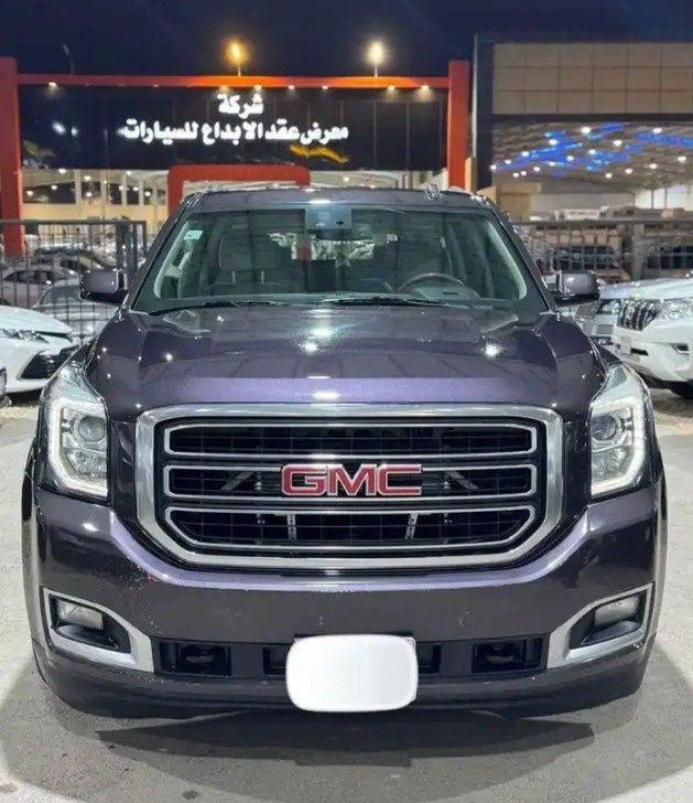 مستعملة GMC Yukon IV (GMT K2UG), 5.3 l, 2015 في في المملكة العربية السعودية, الرياض من معرض امتياز الشفا للسيارات، اللون بنفسجي.  | AUTO.AE | إعلان #264284