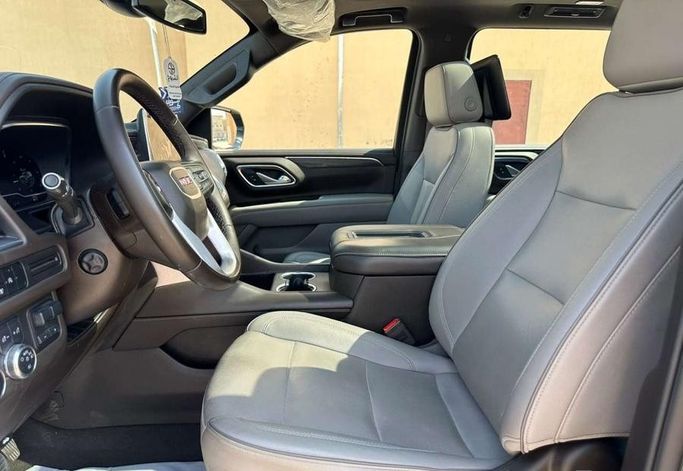Подержанный GMC Yukon XL V (T1XX), 5.3 л, 2024 в Саудовская Аравия, Эр-Рияд от Al Shukh شركة معرض الشيوخ للسيارات Черный цвет.  | AUTO.AE | Объявление #296209 — фото 13 из 17