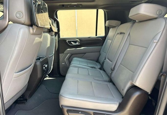 Подержанный GMC Yukon XL V (T1XX), 5.3 л, 2024 в Саудовская Аравия, Эр-Рияд от Al Shukh شركة معرض الشيوخ للسيارات Черный цвет.  | AUTO.AE | Объявление #296209 — фото 10 из 17