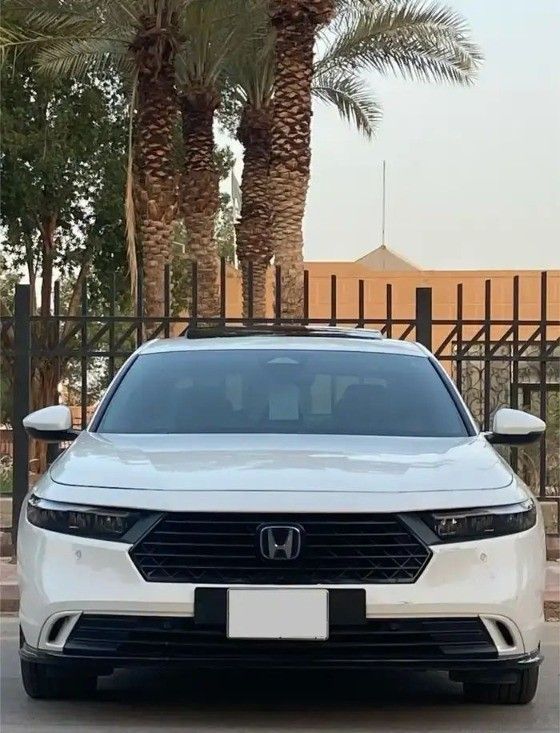 Подержанный Honda Accord XI, 2.0 л, 2024 в Саудовская Аравия, Эр-Рияд от Bayraq Al Ibda’a Cars معرض بيرق الابداع Белый цвет.  | AUTO.AE | Объявление #261508