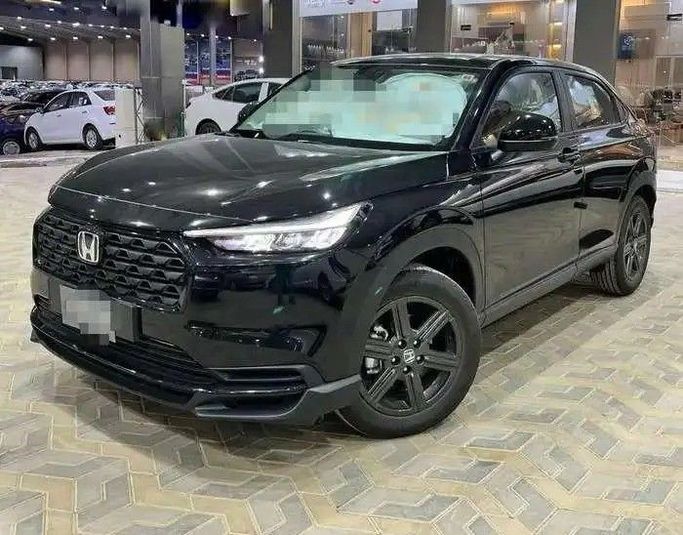 جديدة Honda HR-V ثالثاً, 1.5 l, 2025 في في المملكة العربية السعودية, الرياض من Al Imtiaz Cars شركة الامتياز للسيارات، اللون أسود. مواصفات الخليج | AUTO.AE | إعلان #258043
