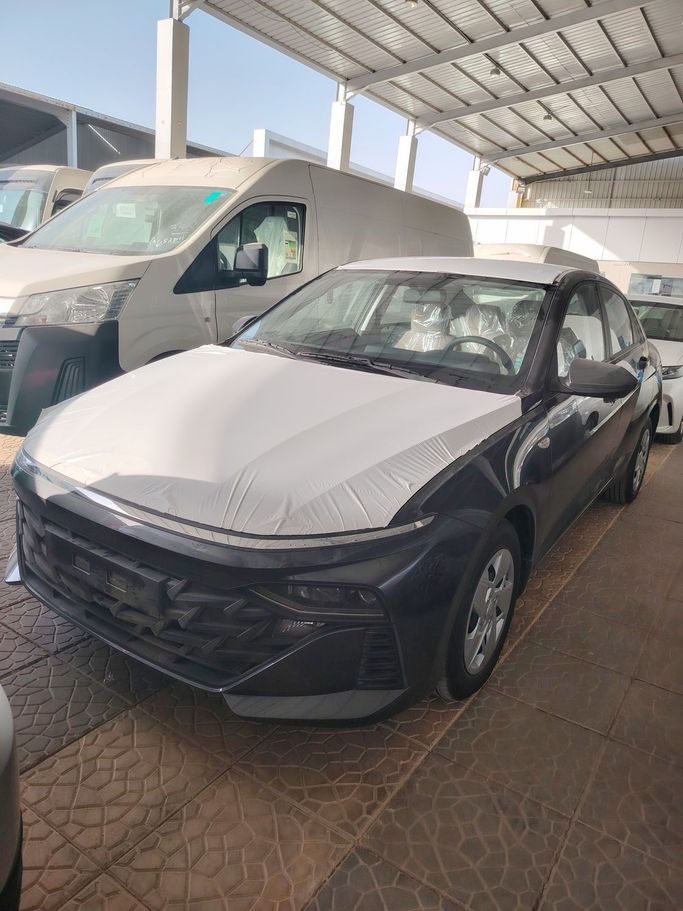 جديدة Hyundai Accent السادس (BN7), 1.5 l, 2025 في في المملكة العربية السعودية, الرياض من Al Astool Al Khaleeji شركة الأسطول الخليجي للسيارات، اللون رمادي.  | AUTO.AE | إعلان #249359