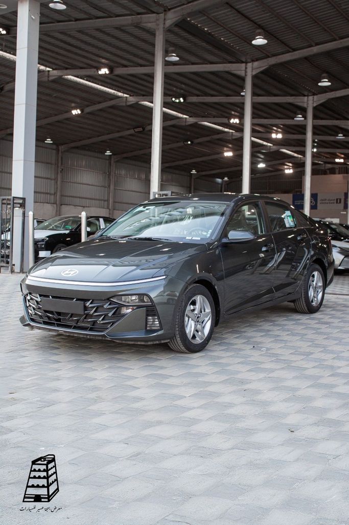 جديدة Hyundai Accent السادس (BN7), 1.5 l, 2026 في في المملكة العربية السعودية, الرياض من Bahjat Aseer Auto Exhibition معرض بهجة عسير للسيارات، اللون أسود.  | AUTO.AE | إعلان #252295