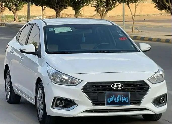 Used Hyundai Accent V, 1.6 l, 2020 in Saudi Arabia, Riyadh by Ramz Al Riyadh شركة رمز الرياض, White color. GCC Specs | AUTO.AE | Listing #258191