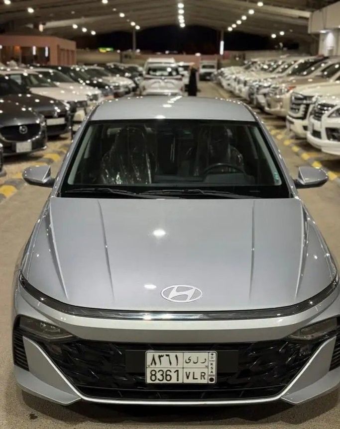 Подержанный Hyundai Accent VI (BN7), 1.5 л, 2025 в Саудовская Аравия, Эр-Рияд от Fal Al Khair فال الخير Серебристый цвет. Other | AUTO.AE | Объявление #259404