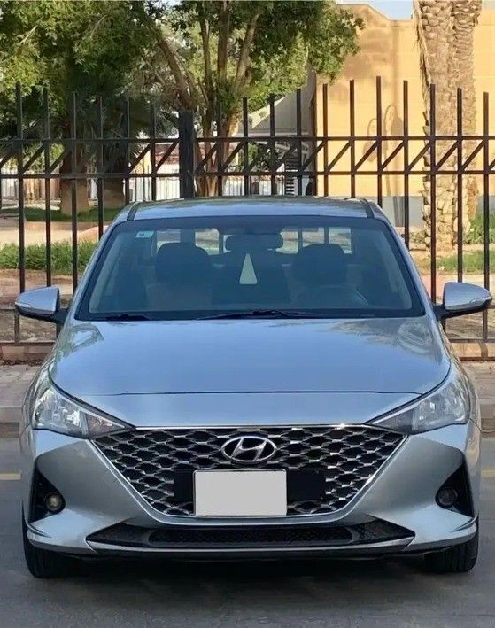 Подержанный Hyundai Accent VI (BN7), 1.5 л, 2023 в Саудовская Аравия, Эр-Рияд от Bayraq Al Ibda’a Cars معرض بيرق الابداع Серый цвет.  | AUTO.AE | Объявление #261511