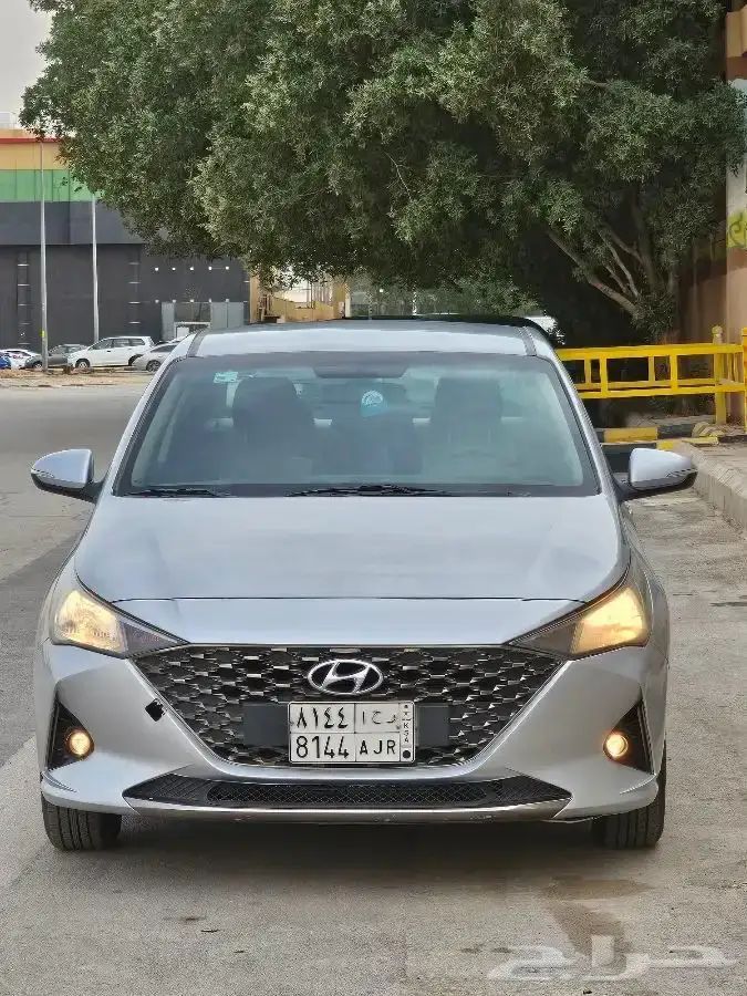 Подержанный Hyundai Accent V (HC) Рестайлинг, 1.6 л, 2022 в Саудовская Аравия, Эр-Рияд от شركة معرض موطن العاصمة للسيارات Серебристый цвет.  | AUTO.AE | Объявление #261593