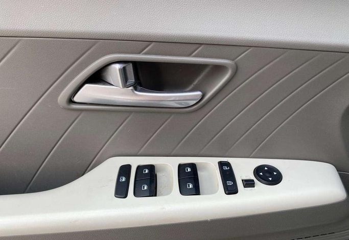 Подержанный Hyundai Accent VI (BN7), 1.5 л, 2026 в Саудовская Аравия, Эр-Рияд от Al Shukh شركة معرض الشيوخ للسيارات Серебристый цвет.  | AUTO.AE | Объявление #296244 — фото 10 из 13
