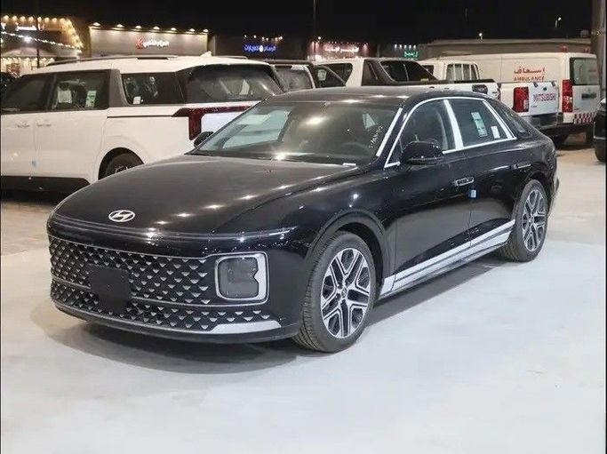 جديدة Hyundai Azera ثالثاً فيس ليفت, 3.5 l, 2024 في في المملكة العربية السعودية, الرياض من Al Qarni Motors معرض القرني للسيارات، اللون أسود.  | AUTO.AE | إعلان #257629
